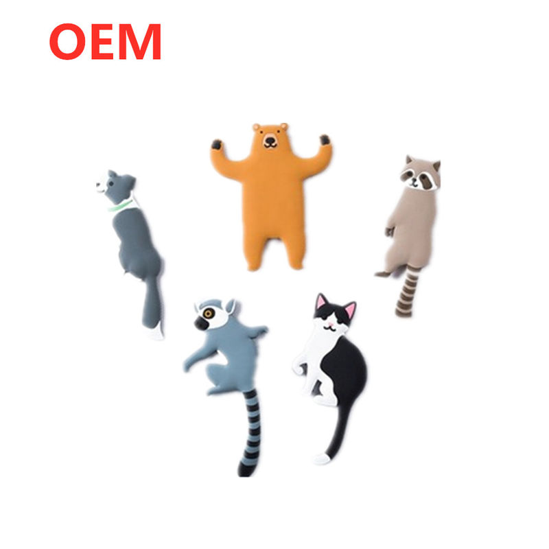 OEM FAMA কারখানা কাস্টম তৈরি মিনি seamless লেজ ভাঁজ হুক পিভিসি রাবার খেলনা