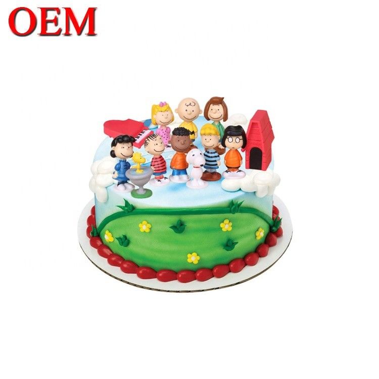 কাস্টমাইজড ক্রিসমাস কেক টপপার খেলনা সেট OEM জন্মদিনের পার্টি কাপকেক মূর্তি ববল মাথা খেলনা পুতুল সেট